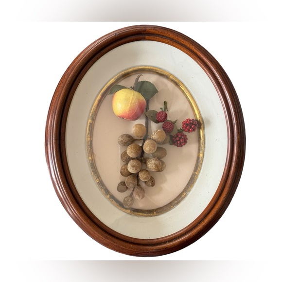 Antique Victorian Oval Mahogany Shadow Box Frame w/Faux Fruit Under Wavy Glass - Picture 6 of 12